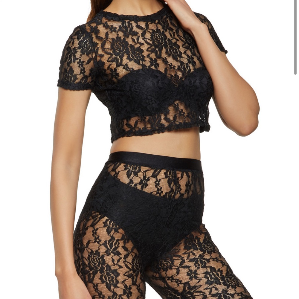 Lace set